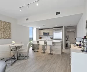 059484a48482e1659fc82b3d52f2818f-cc_ft_384