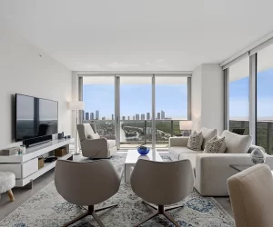 8dffbc0ab757725119a4cfa6922e51d1-cc_ft_768