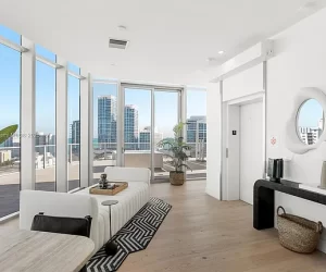 eb26bb42f176ed764264539a696faba9-cc_ft_576